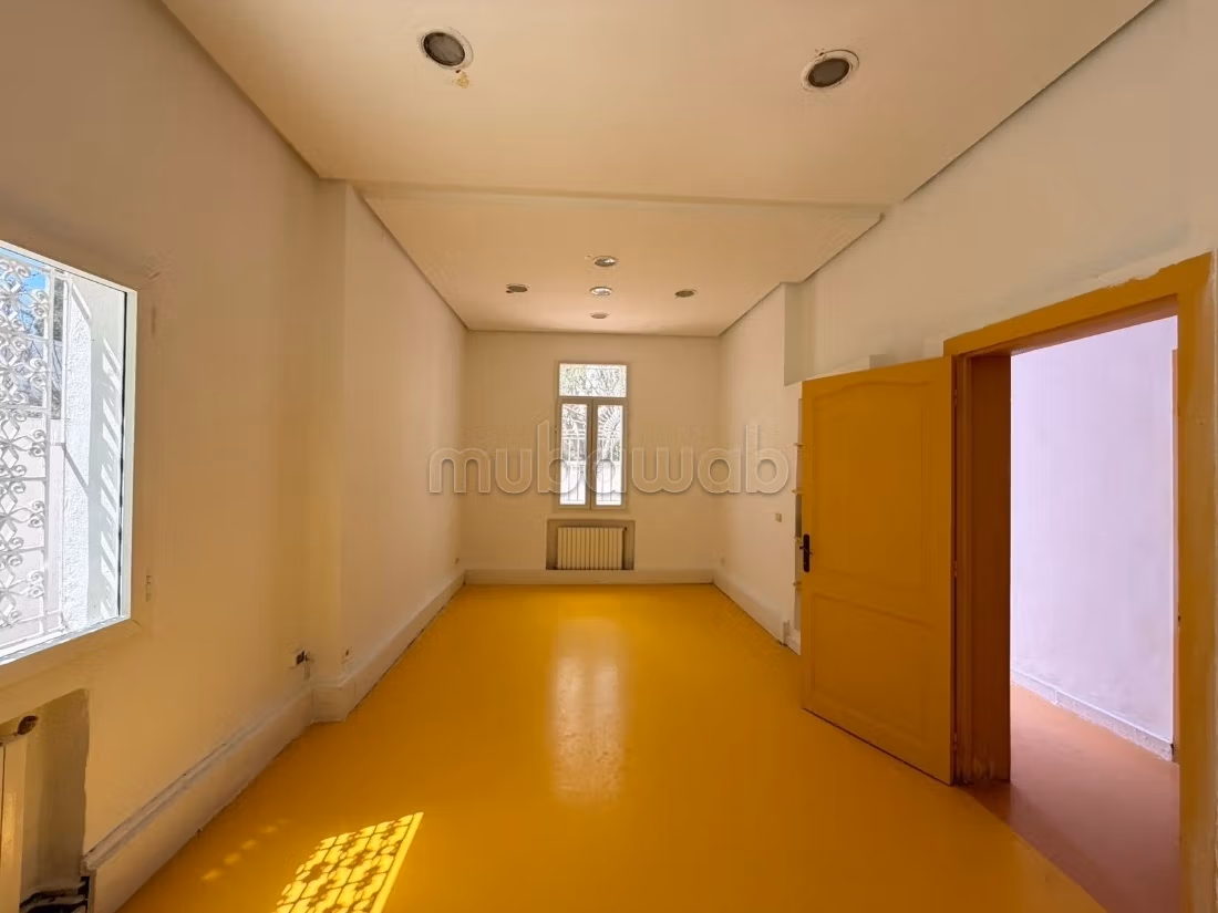 El Omrane&nbsp;El Omrane&nbsp;Location&nbsp;Autre&nbsp;Villa 10 pi�ces � usg professionnel � el omrane