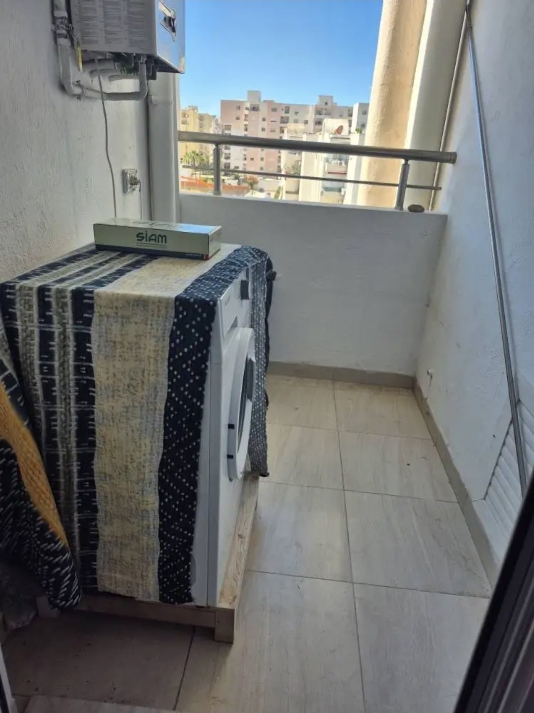 La Marsa&nbsp;El Aouina&nbsp;Location&nbsp;Appart. 2 pi�ces&nbsp;S plus 1 meubl�e wahat aouina