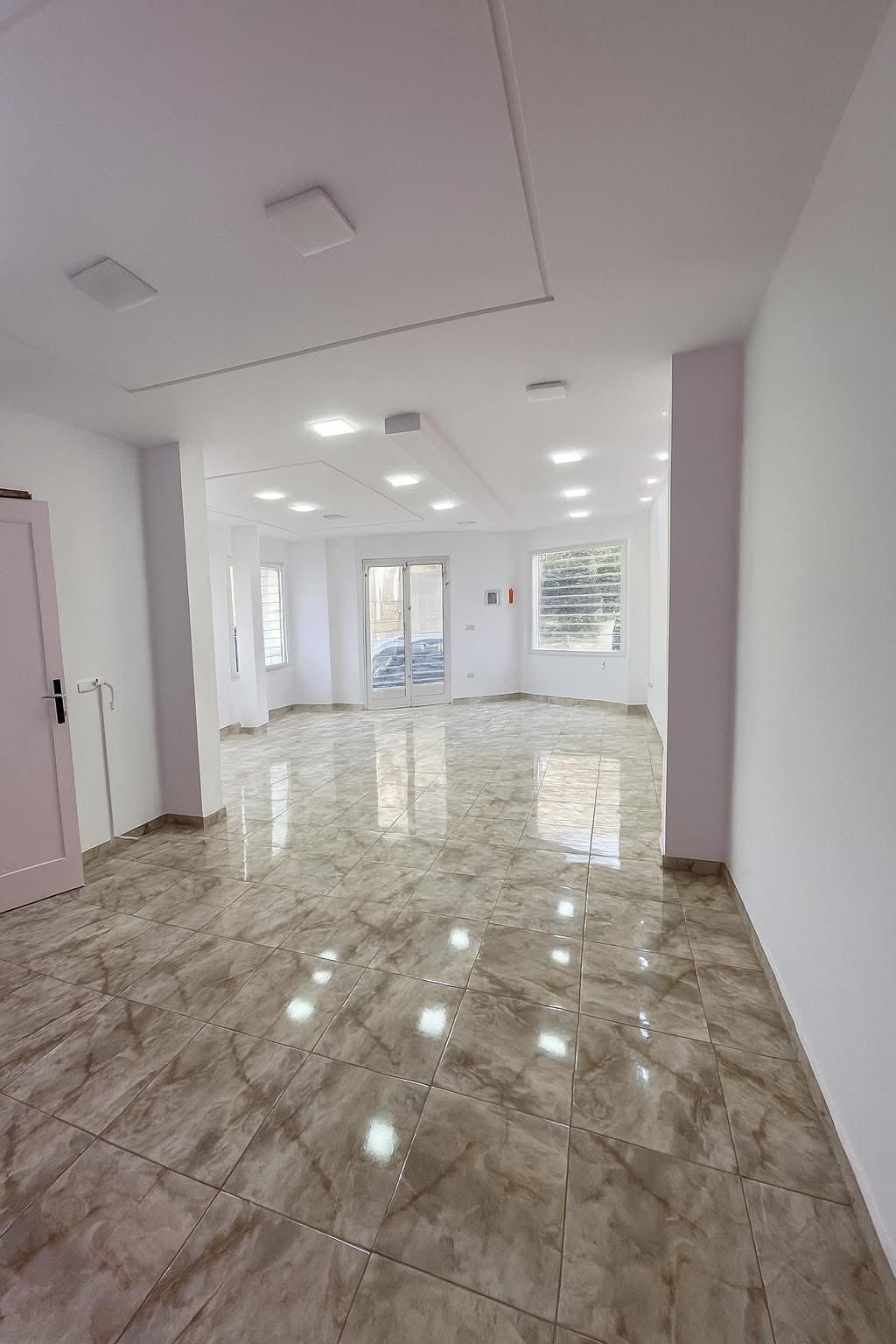 Mnihla&nbsp;Jardins d'el Menzah&nbsp;Location&nbsp;Surfaces&nbsp;Local commercial tt activit�s