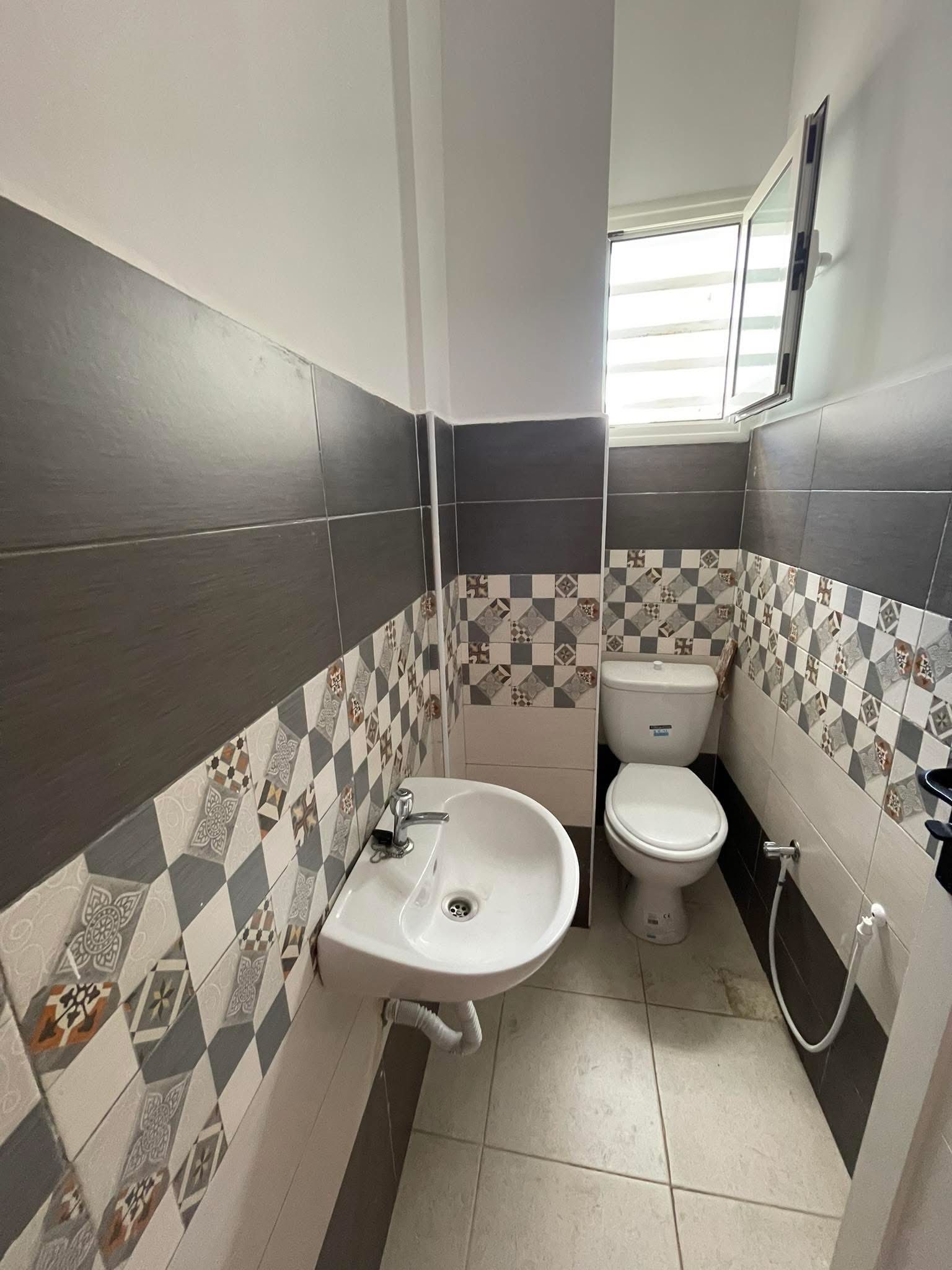 Mnihla&nbsp;Jardins d'el Menzah&nbsp;Location&nbsp;Surfaces&nbsp;Local commercial tt activit�s