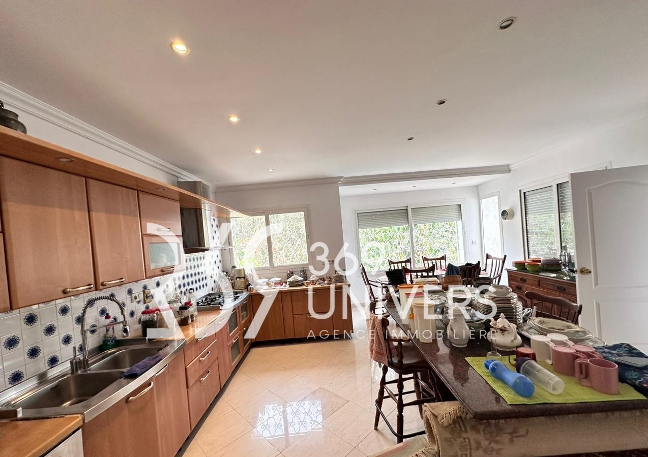 La Marsa&nbsp;Gammart&nbsp;Location&nbsp;Appart. 3 pi�ces&nbsp;Duplex meubl� � gammarth ref rd040