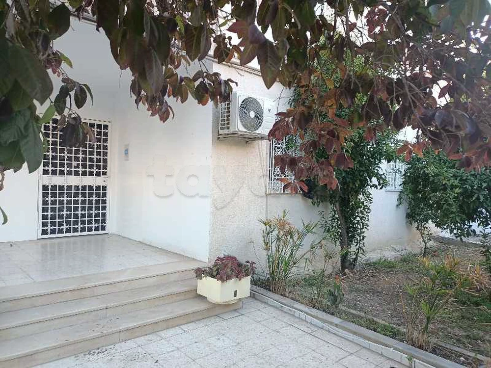 El Menzah&nbsp;El Manar 2&nbsp;Location&nbsp;Maisons&nbsp;Rdc villa bureautique manar 2