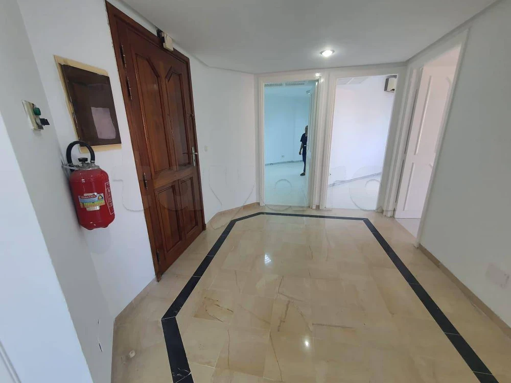 Bab Bhar&nbsp;Montplaisir&nbsp;Location&nbsp;Appart. 4 pi�ces&nbsp;Beau bureau montplaisir