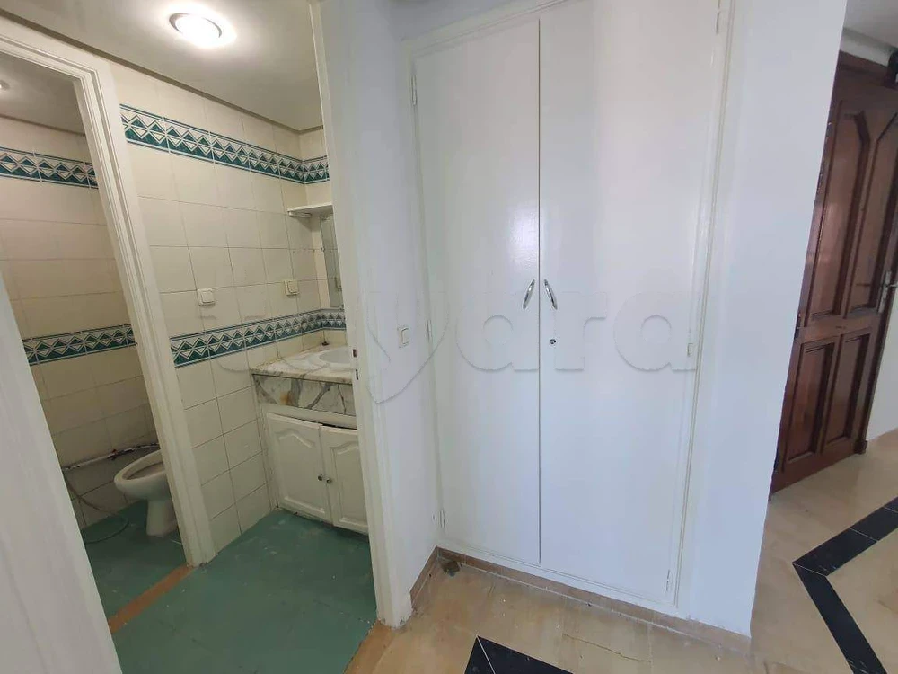 Bab Bhar&nbsp;Montplaisir&nbsp;Location&nbsp;Appart. 4 pi�ces&nbsp;Beau bureau montplaisir