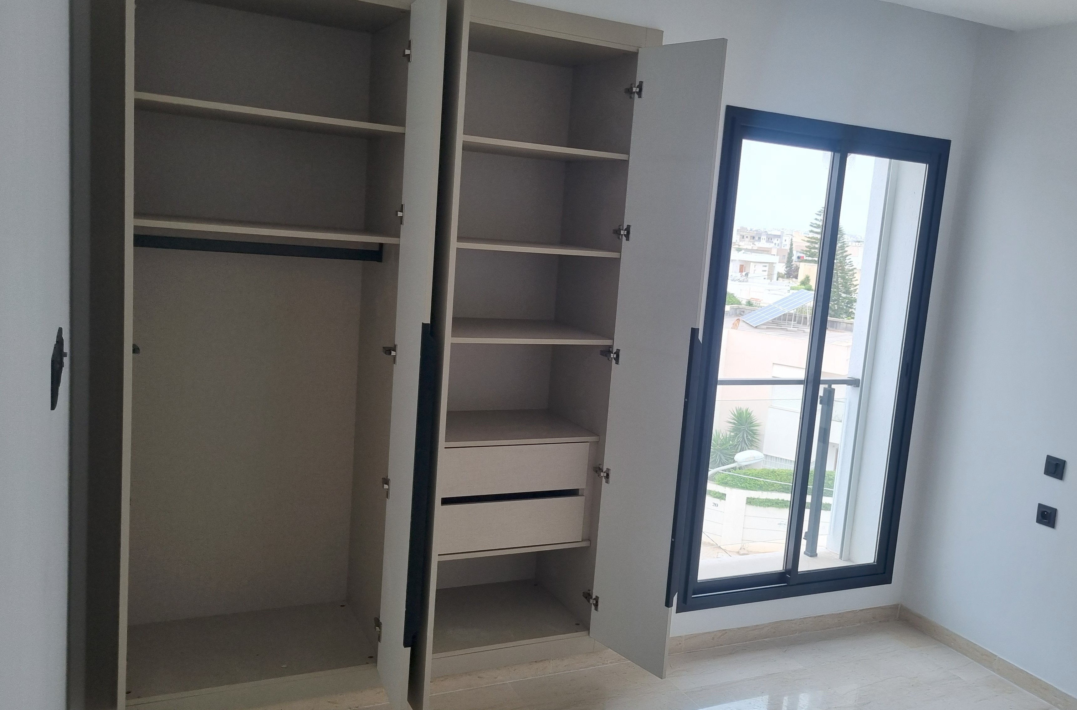 Bou Mhel El Bassatine&nbsp;Bou Mhel&nbsp;Location&nbsp;Appart. 3 pi�ces&nbsp;S plus 2 hst � boumhel bessatine