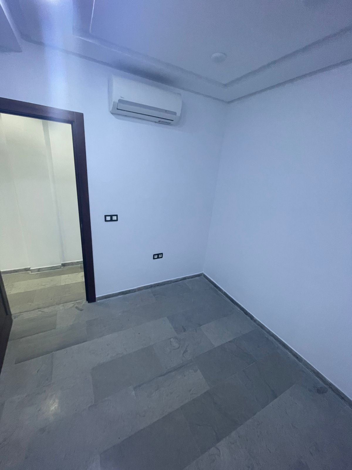 Le Bardo&nbsp;Le Bardo&nbsp;Location&nbsp;Autre&nbsp;Un bureau h2 hst