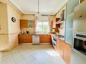 La Marsa&nbsp;Cite Mongi Slim&nbsp;Location&nbsp;Maisons&nbsp;A  un duplex s4 avec jardin ref410a