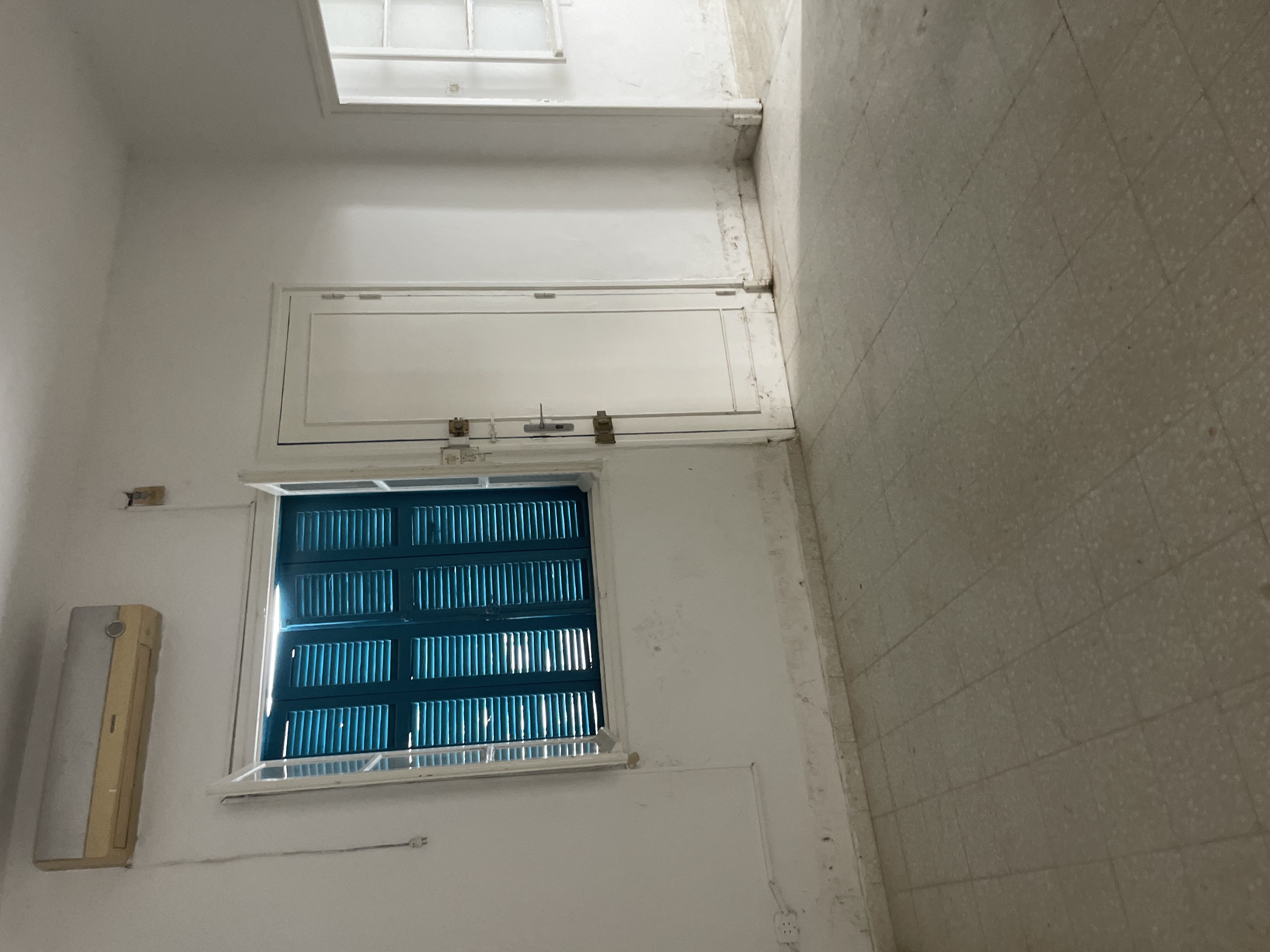 Rades&nbsp;Cite Mohamed Ali&nbsp;Vente&nbsp;Maisons&nbsp;Villa avec jardin dans un quartier calme