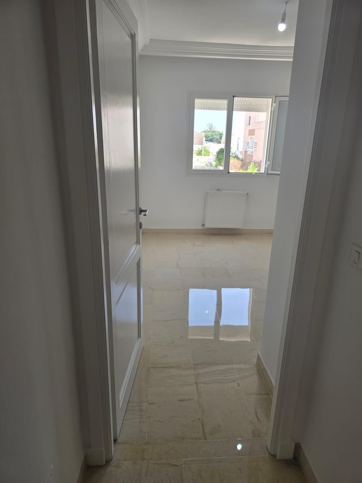 La Soukra&nbsp;La Soukra&nbsp;Location&nbsp;Appart. 2 pi�ces&nbsp;Al s1 vide la soukra