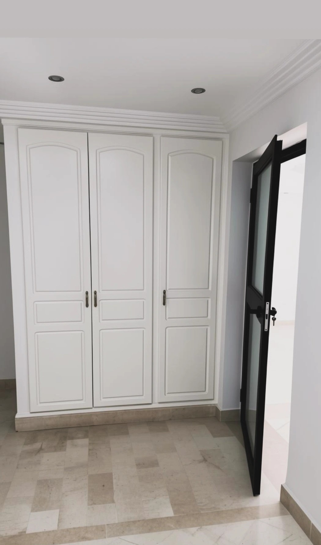 Ariana Ville&nbsp;El Menzah 5&nbsp;Location&nbsp;Maisons&nbsp;Joli �tage de villa spacieux