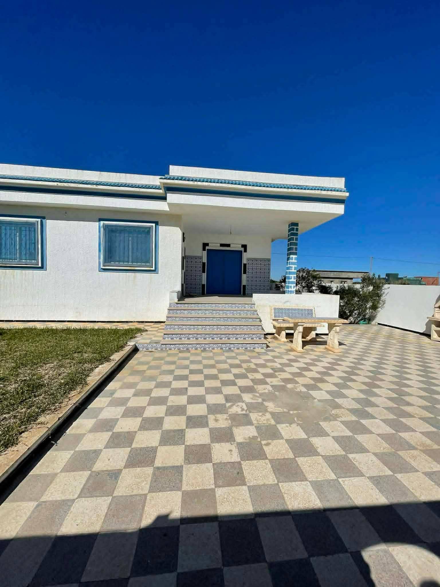 El Haouaria&nbsp;Cite Touristique&nbsp;Vente&nbsp;Maisons&nbsp;Maison de 300m2 a la mer el haouaria