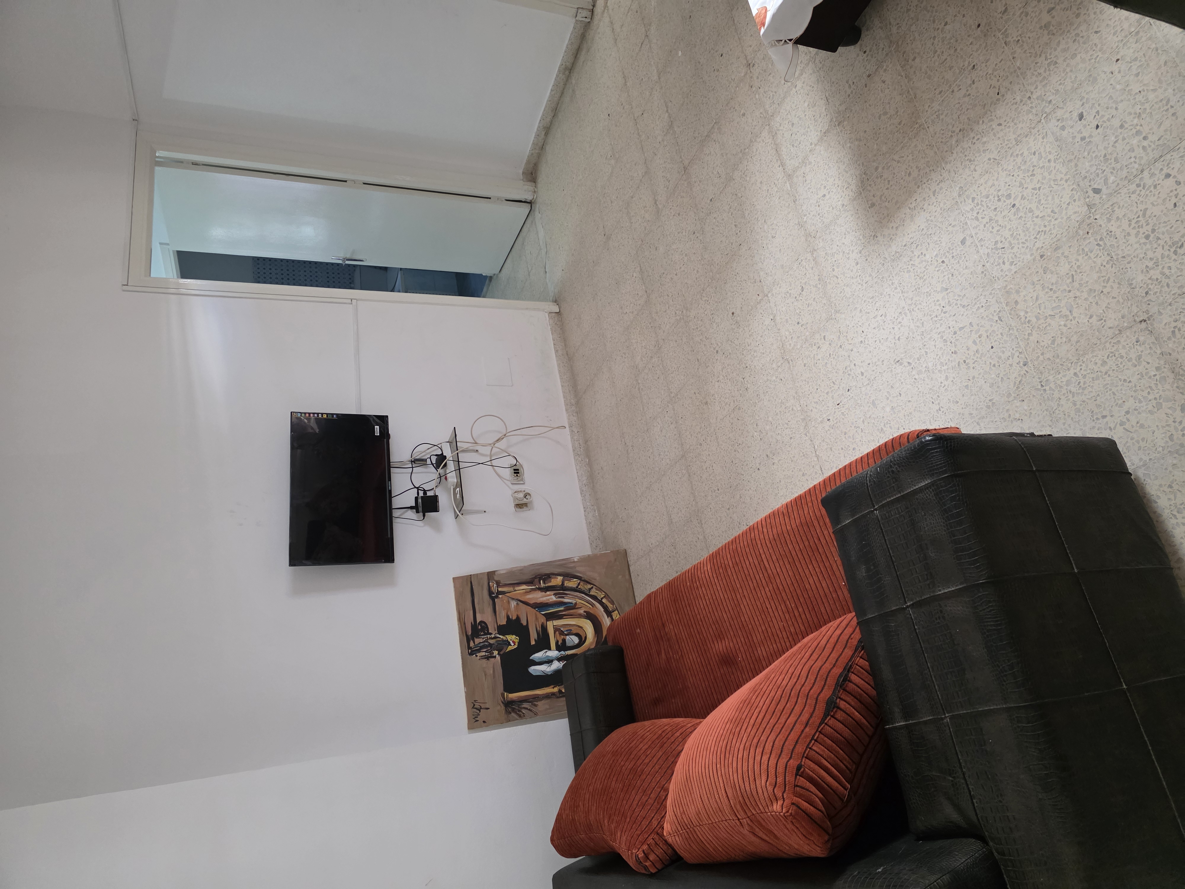 El Menzah&nbsp;El Manar 1&nbsp;Location&nbsp;Appart. 2 pi�ces&nbsp;S1 meubl� rez de chauss�e manar1 c�t� hannibal