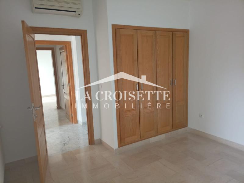 La Marsa&nbsp;Berge Du Lac&nbsp;Location&nbsp;Appart. 5 pi�ces+&nbsp;Appartement s4 avec terrasse au lac2 mal2245
