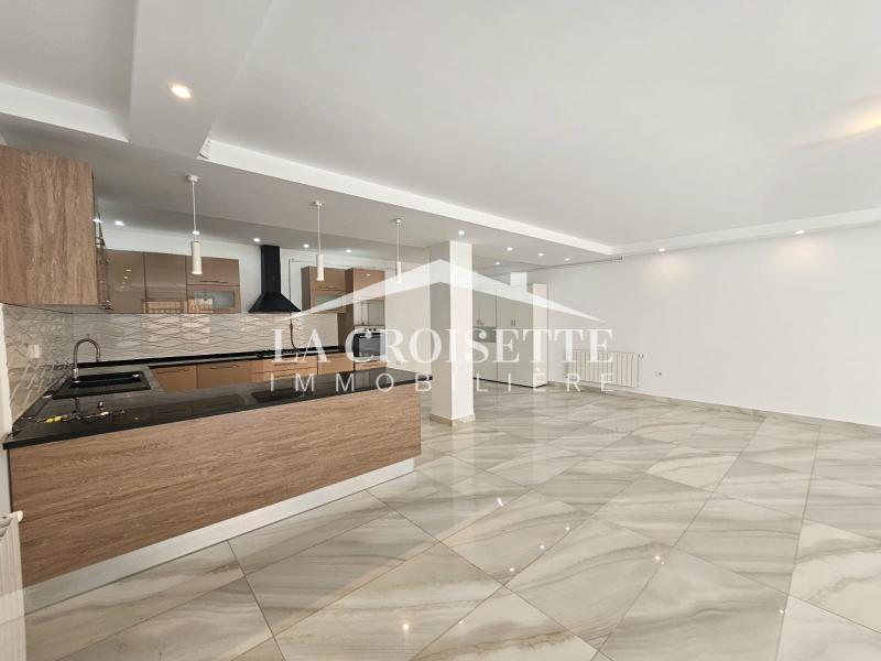 La Marsa&nbsp;Gammart&nbsp;Location&nbsp;Appart. 4 pi�ces&nbsp;Appartement s3 avec jardin � gammarth mal0944