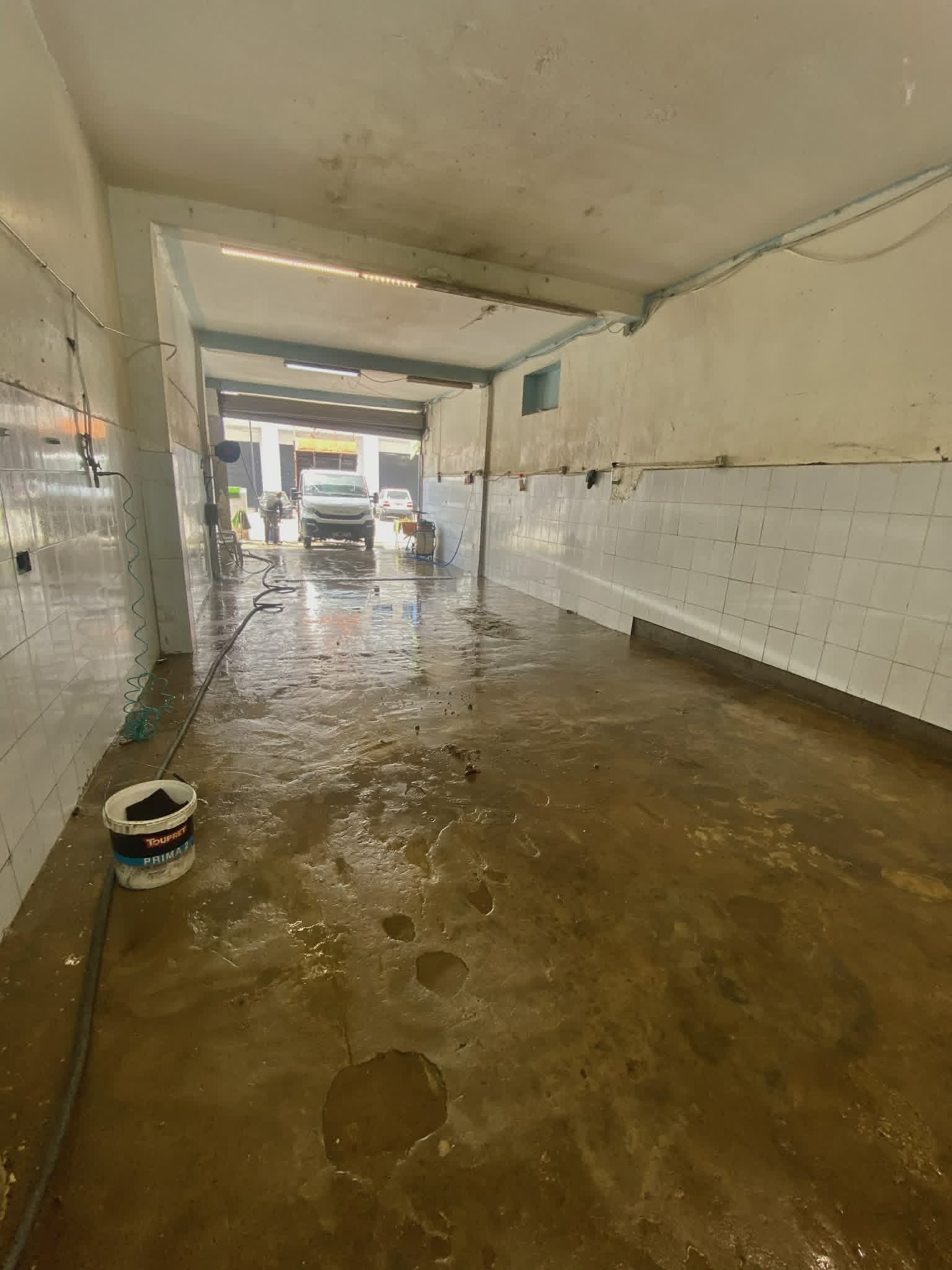 La Marsa&nbsp;Cite Bhar Lazreg&nbsp;Location&nbsp;Surfaces&nbsp;Un depot sur la route principal