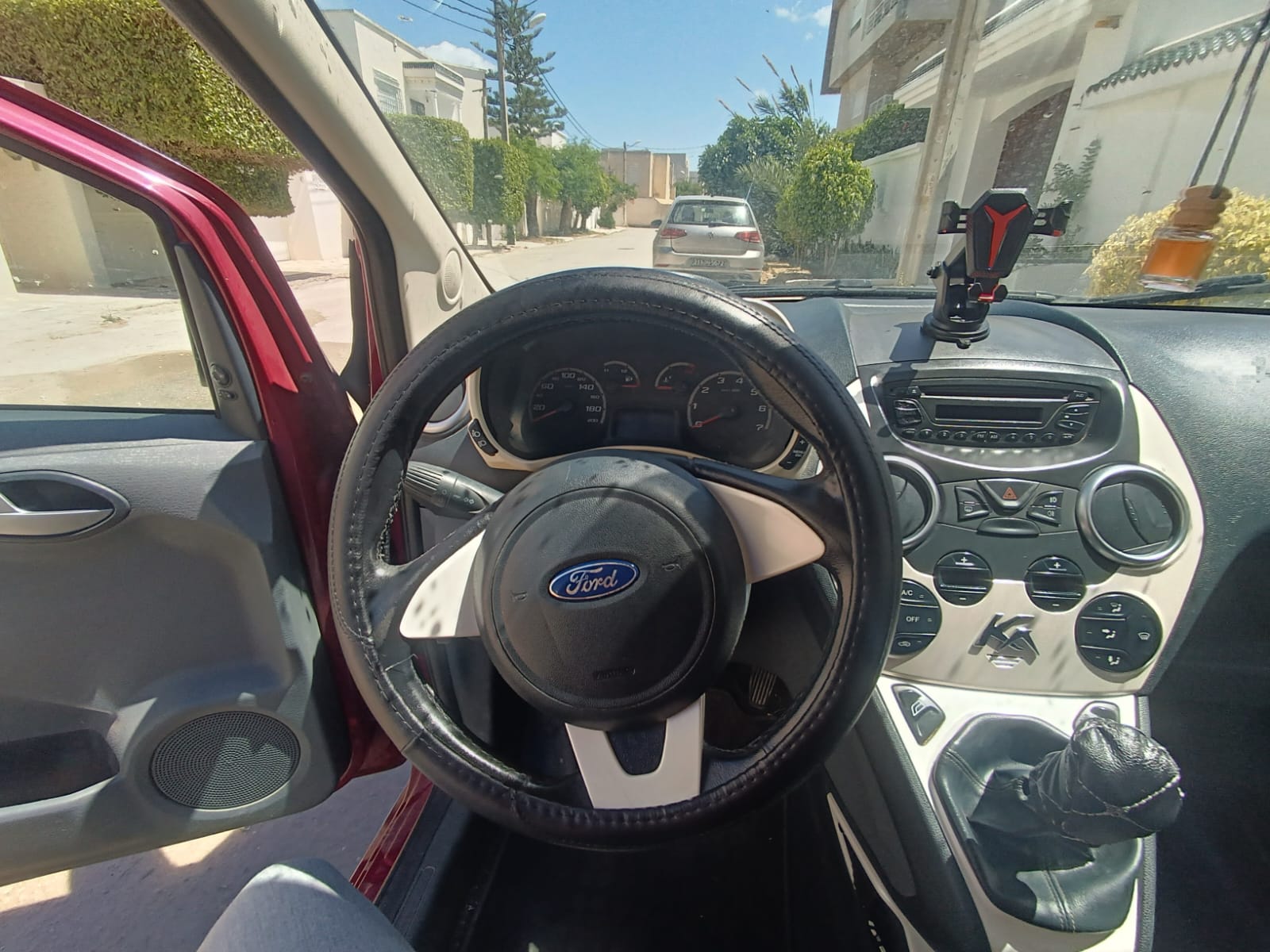 La Marsa&nbsp;Berge Du Lac&nbsp;Ford&nbsp;KA&nbsp;2015 ford titanium 3places 130mille km