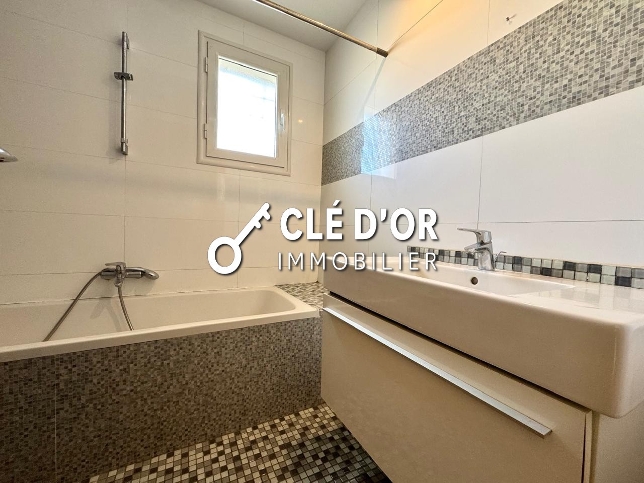 Ain Zaghouan&nbsp;Jardins de Carthage&nbsp;Location&nbsp;Duplex&nbsp;Duplex l s3 jardins de carthage