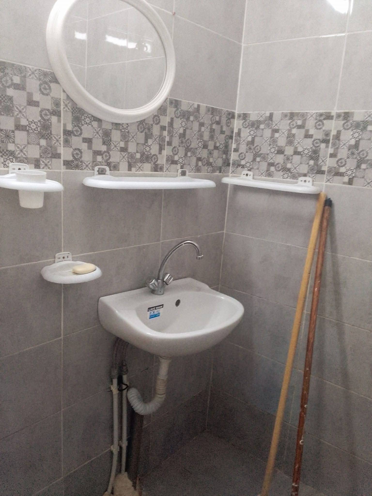 Ariana Ville&nbsp;Cite Ennasr 1&nbsp;Location&nbsp;Appart. 1 pi�ce&nbsp;S0 meubl� ennasr 1 rdc d'une villa pr�s la phalene