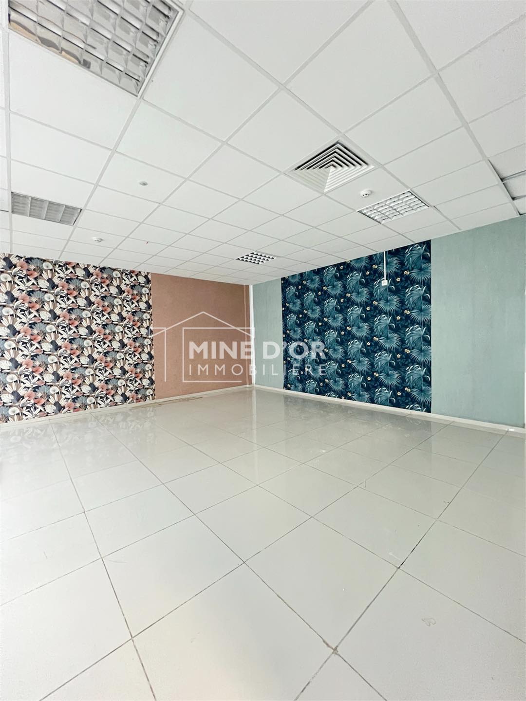 La Soukra&nbsp;Charguia 2&nbsp;Bureaux & Commerces&nbsp;Bureau&nbsp;Un grand plateau pour call center � charguia 2