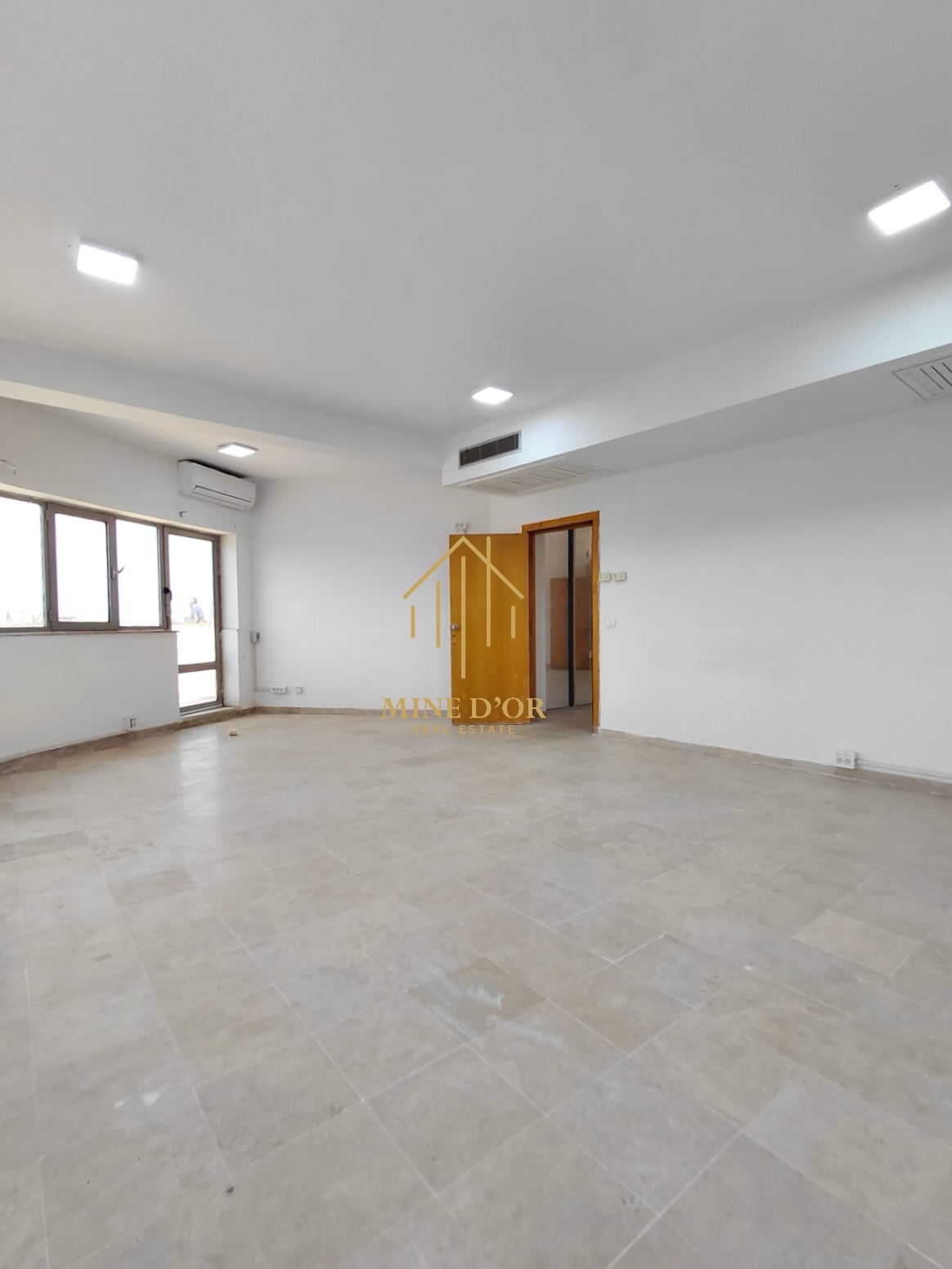 Bab Bhar&nbsp;Montplaisir&nbsp;Bureaux & Commerces&nbsp;Bureau&nbsp;Bureau 190m avec vue d�gag� � montplaisir