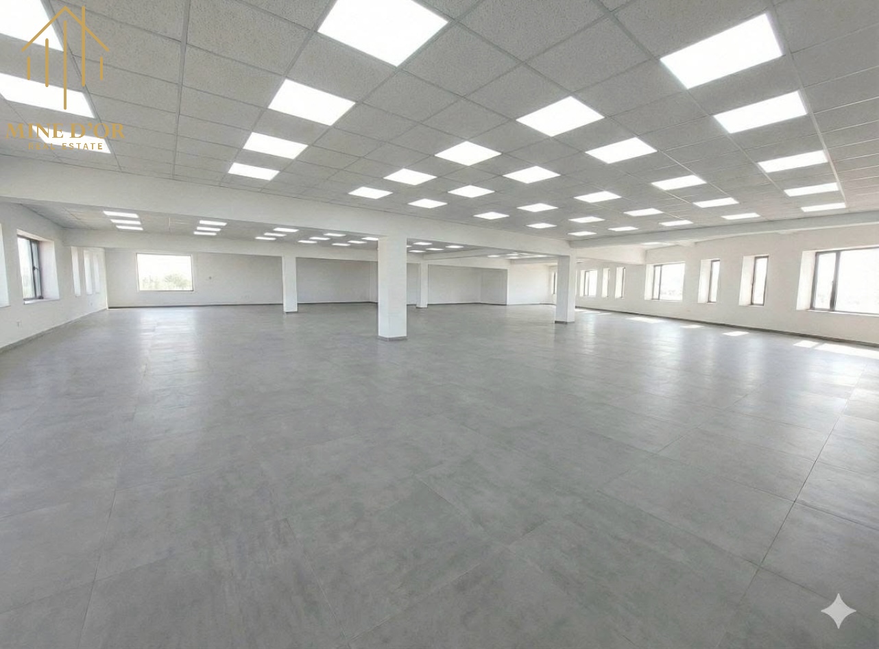 La Soukra&nbsp;Charguia 1&nbsp;Bureaux & Commerces&nbsp;Bureau&nbsp;Plateau ouvert r�cemment construit avec vue d�gag�