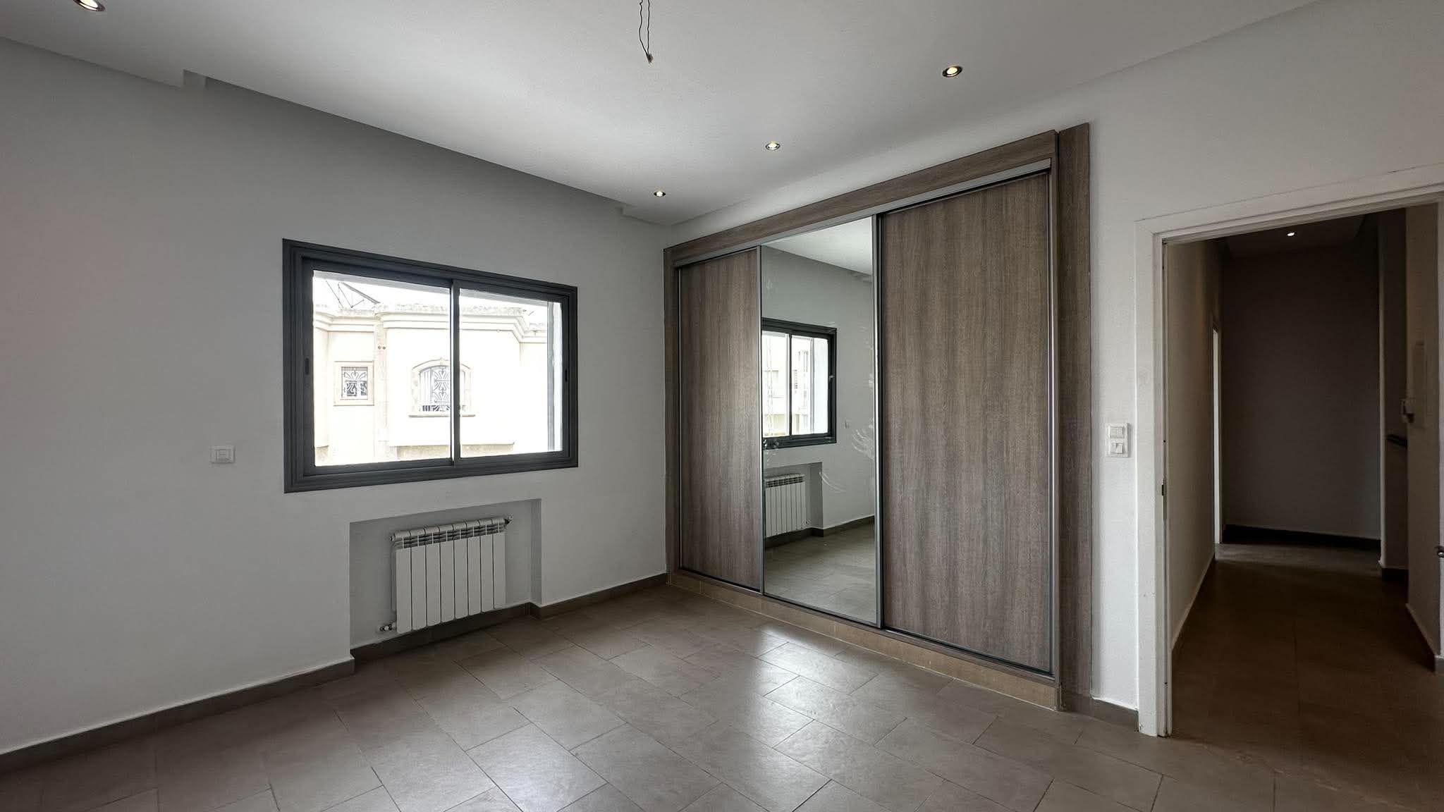 Ariana Ville&nbsp;Riadh Landlous&nbsp;Location&nbsp;Duplex&nbsp;Triplex s4 haut standing riadh al andalous