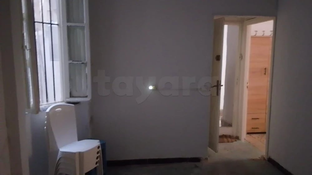 Bab Bhar&nbsp;Hedi Chaker&nbsp;Location&nbsp;Appart. 2 pi�ces&nbsp;2 meubl�  pour filles uniquement
