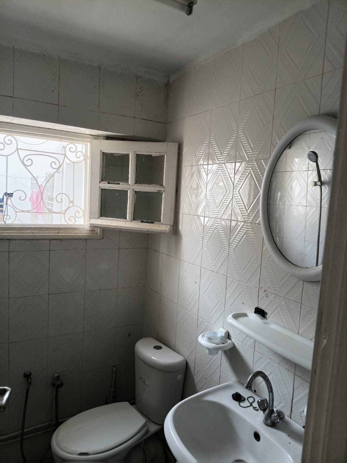 Ariana Ville&nbsp;Cite Ennasr 1&nbsp;Location&nbsp;Appart. 3 pi�ces&nbsp;Appartement s2 meubl�