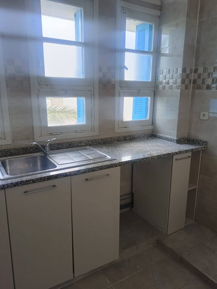 El Menzah&nbsp;El Menzah 1&nbsp;Location&nbsp;Appart. 2 pi�ces&nbsp;Appartement id�alement situ� � s2  2�me �tage