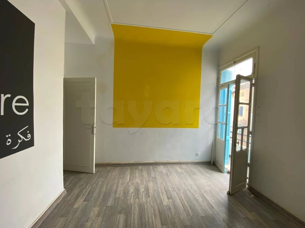 El Menzah&nbsp;Tunis Belvedere&nbsp;Bureaux & Commerces&nbsp;Bureau&nbsp;Un bureau s3 � usage bureautique ou administratif