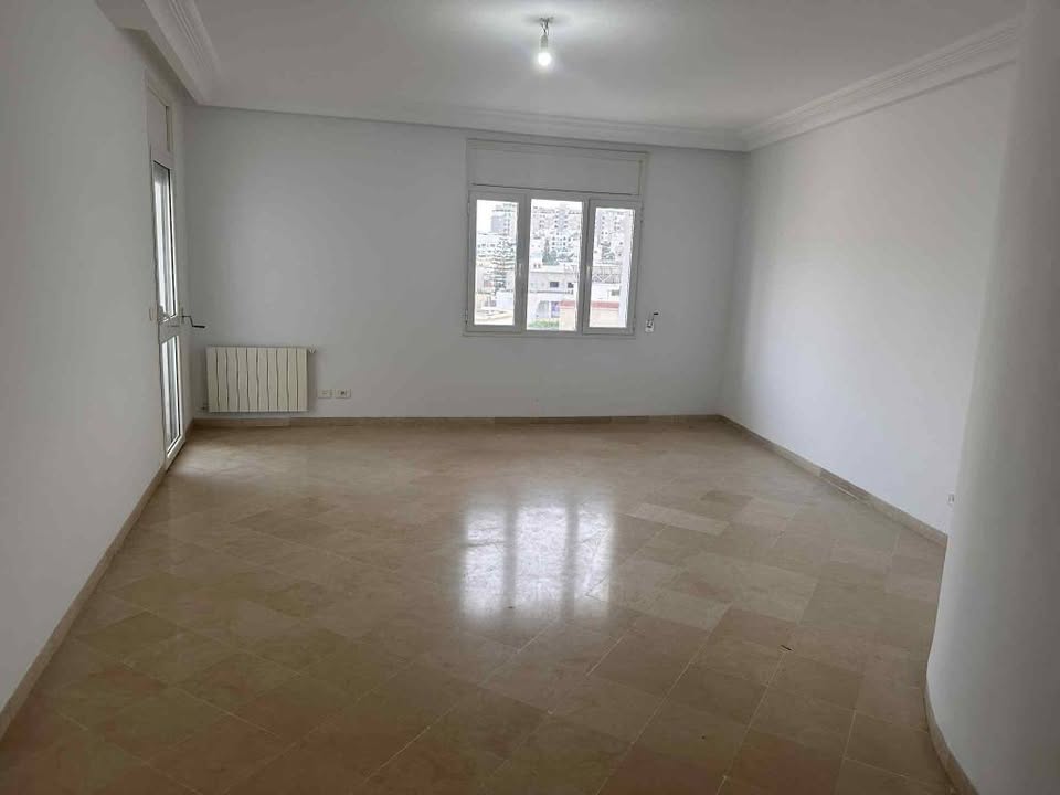 Ariana Ville&nbsp;Cite Ennasr 2&nbsp;Location&nbsp;Appart. 3 pi�ces&nbsp;Un magnifique appartement s3