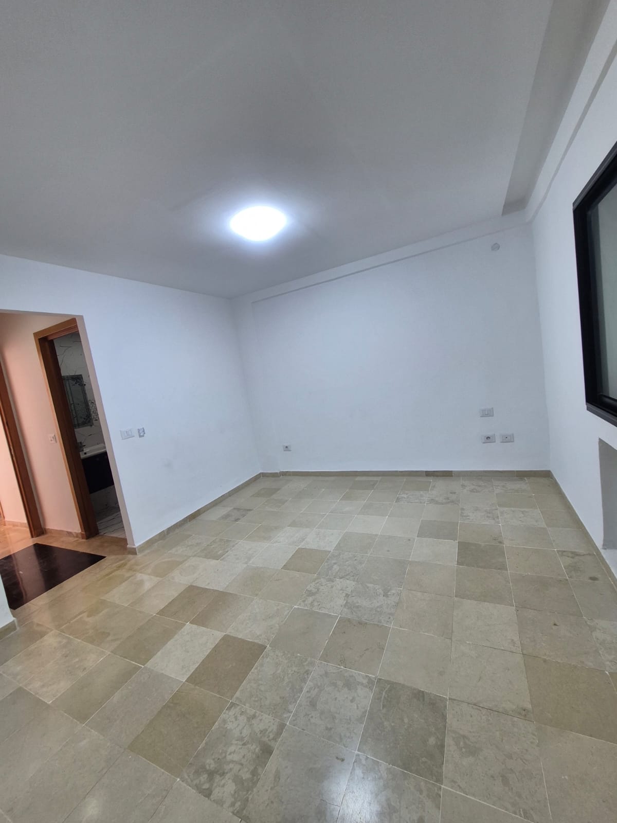 La Marsa&nbsp;El Aouina&nbsp;Vente&nbsp;Appart. 4 pi�ces&nbsp;Apprt s2 avec terrasse � cit� el wahat