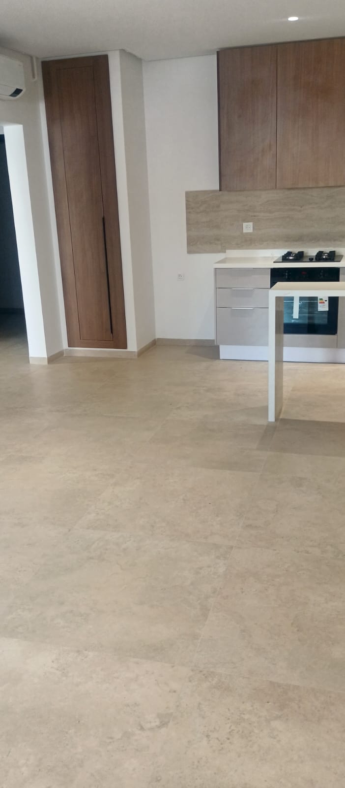 Ain Zaghouan&nbsp;Ain Zaghouan&nbsp;Location&nbsp;Appart. 2 pi�ces&nbsp;Apprt splus 1 � ain zaghouane