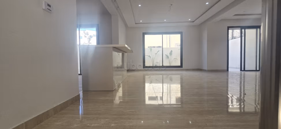 La Marsa&nbsp;Gammart&nbsp;Vente&nbsp;Duplex&nbsp;Triplex avec piscine � la gammarth