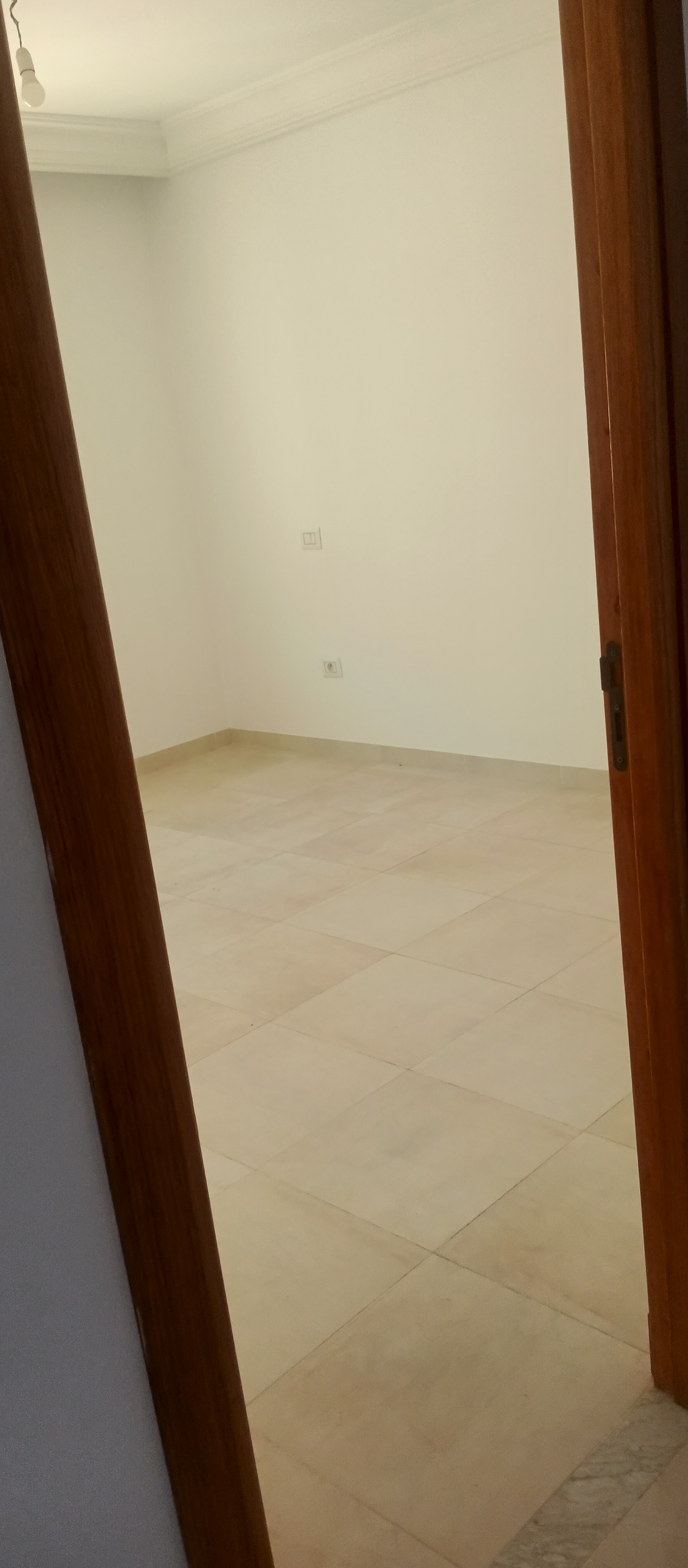 La Marsa&nbsp;El Aouina&nbsp;Location&nbsp;Appart. 2 pi�ces&nbsp;Appartement s1 � lwahat