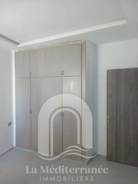 Ben Arous&nbsp;Ben Arous&nbsp;Location&nbsp;Appart. 2 pi�ces&nbsp;Bureau � ben arous