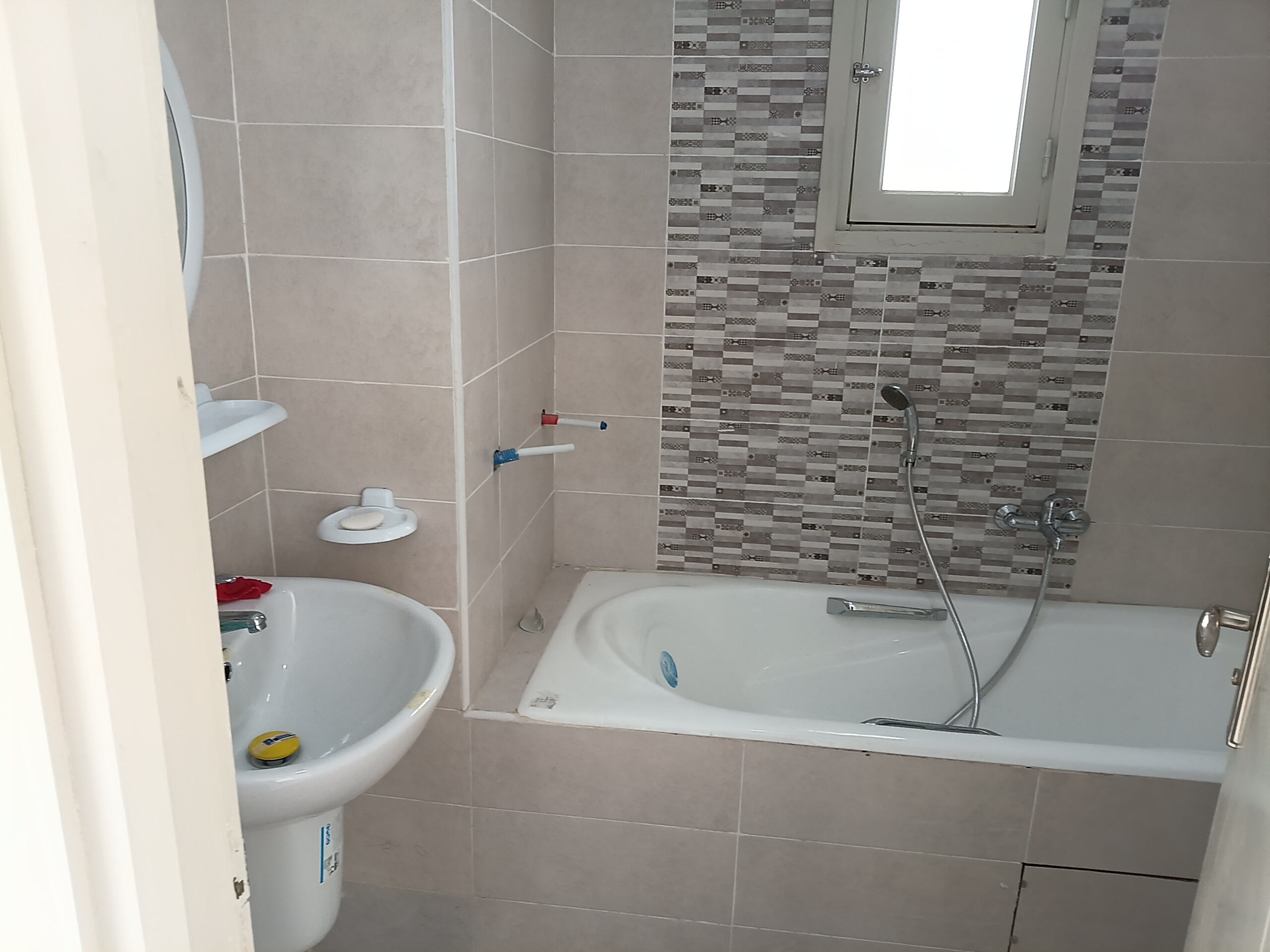 Ezzouhour (Tunis)&nbsp;Cite Ezzouhour&nbsp;Location&nbsp;Appart. 2 pi�ces&nbsp;Un appartement jamais habit�