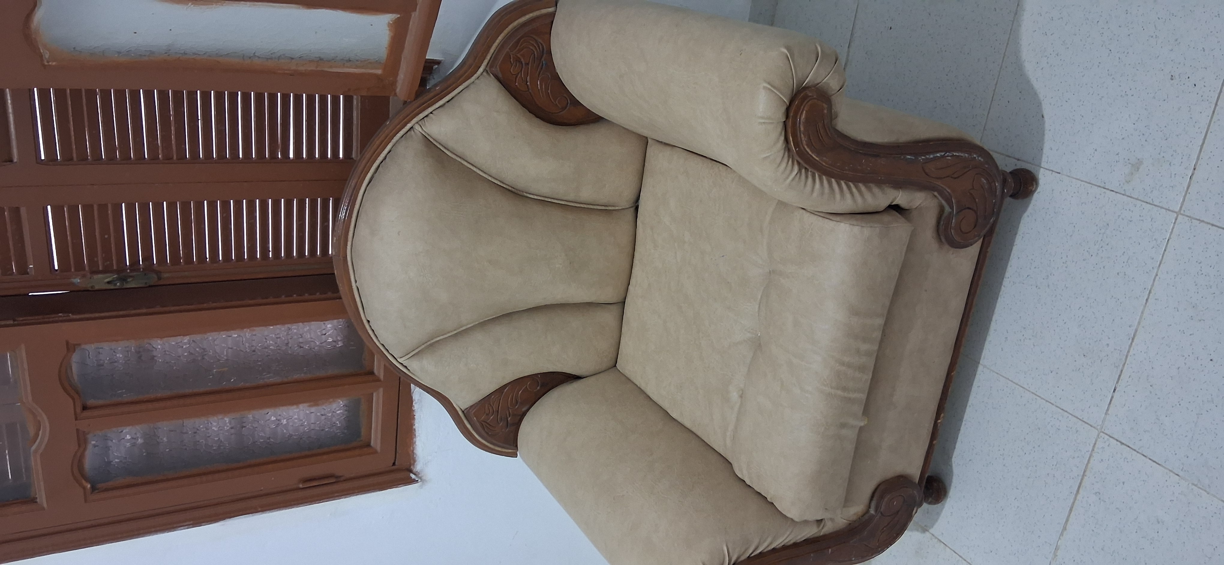 Ain Zaghouan&nbsp;Ain Zaghouan&nbsp;Salon - Salle � manger &nbsp;Salons&nbsp;Salon 5 place en bonne etat