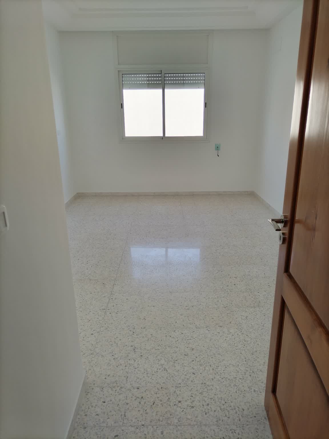 Sfax Sud&nbsp;Sidi Abbes&nbsp;Location&nbsp;Appart. 1 pi�ce&nbsp;App 1 pi�ce en 2 eme �tage route gremda klm3