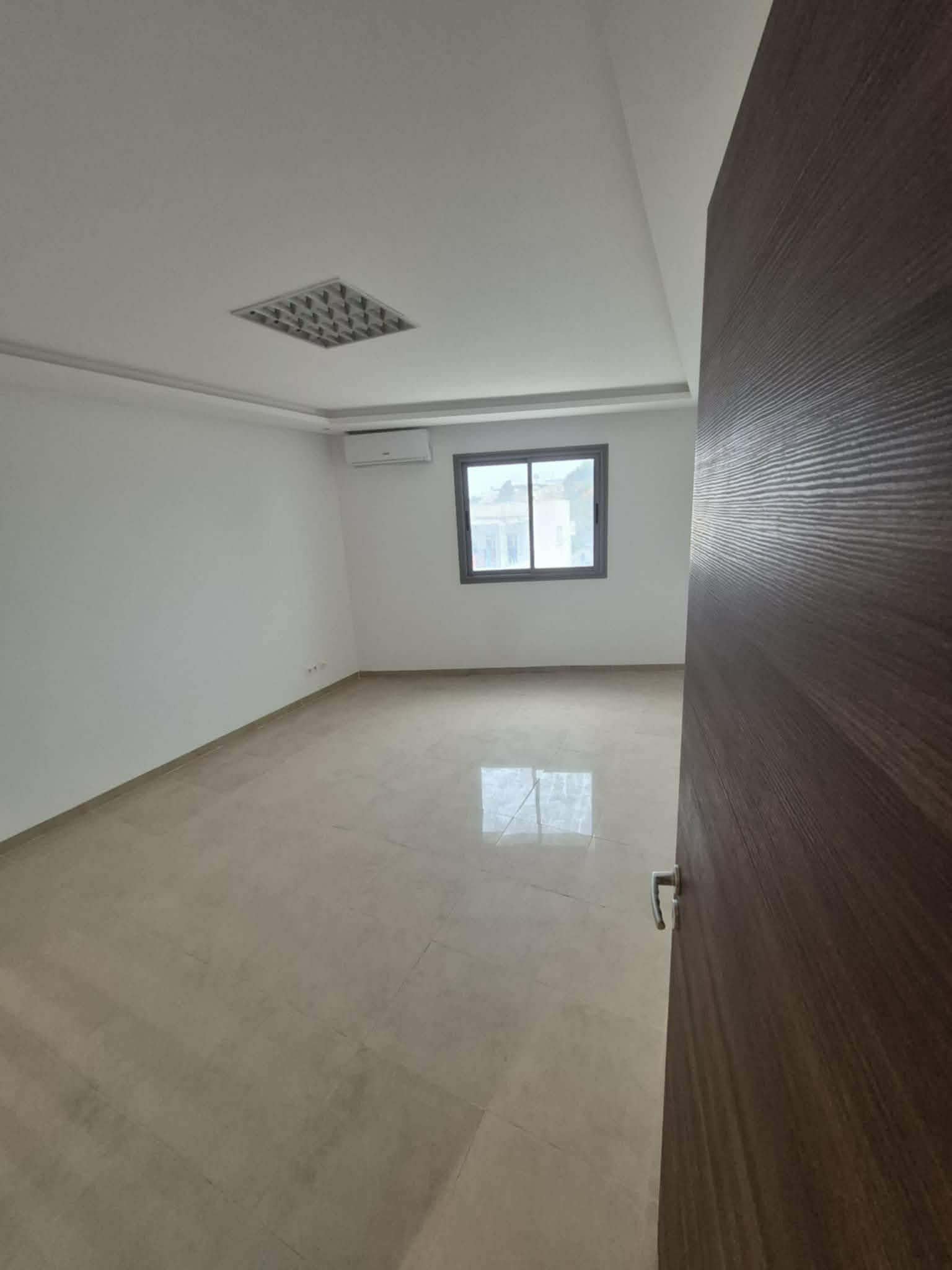 Hammam Sousse&nbsp;Hammam Sousse&nbsp;Bureaux & Commerces&nbsp;Bureau&nbsp;Bureau neuf pour usage professionnel � el menchia