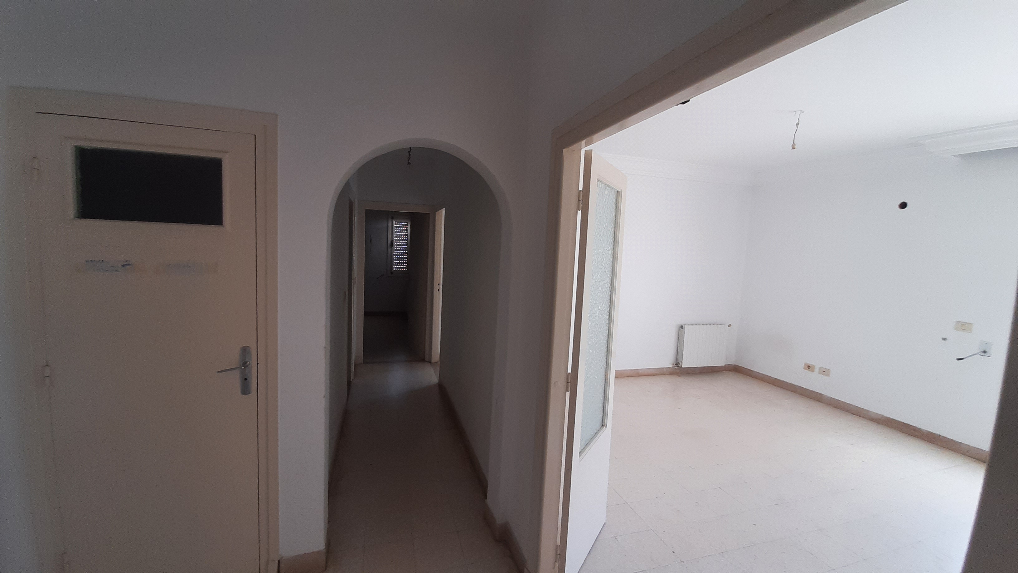 La Soukra&nbsp;Cite Hedi Nouira&nbsp;Vente&nbsp;Appart. 2 pi�ces&nbsp;Apparemment s2 cit� hedi nouira