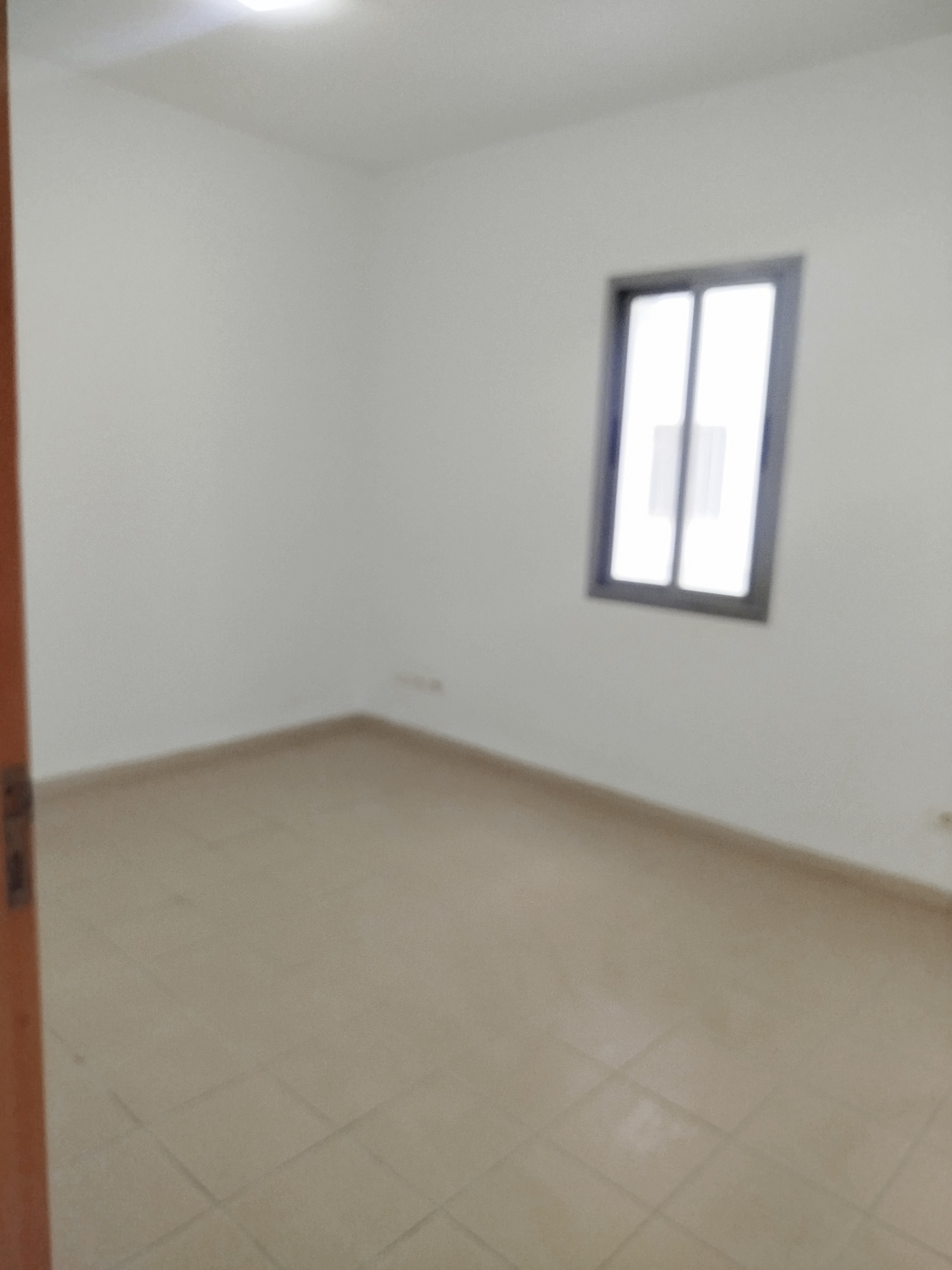Cite El Khadra&nbsp;Kheireddine Pacha&nbsp;Location&nbsp;Autre&nbsp;Bureau b1 3