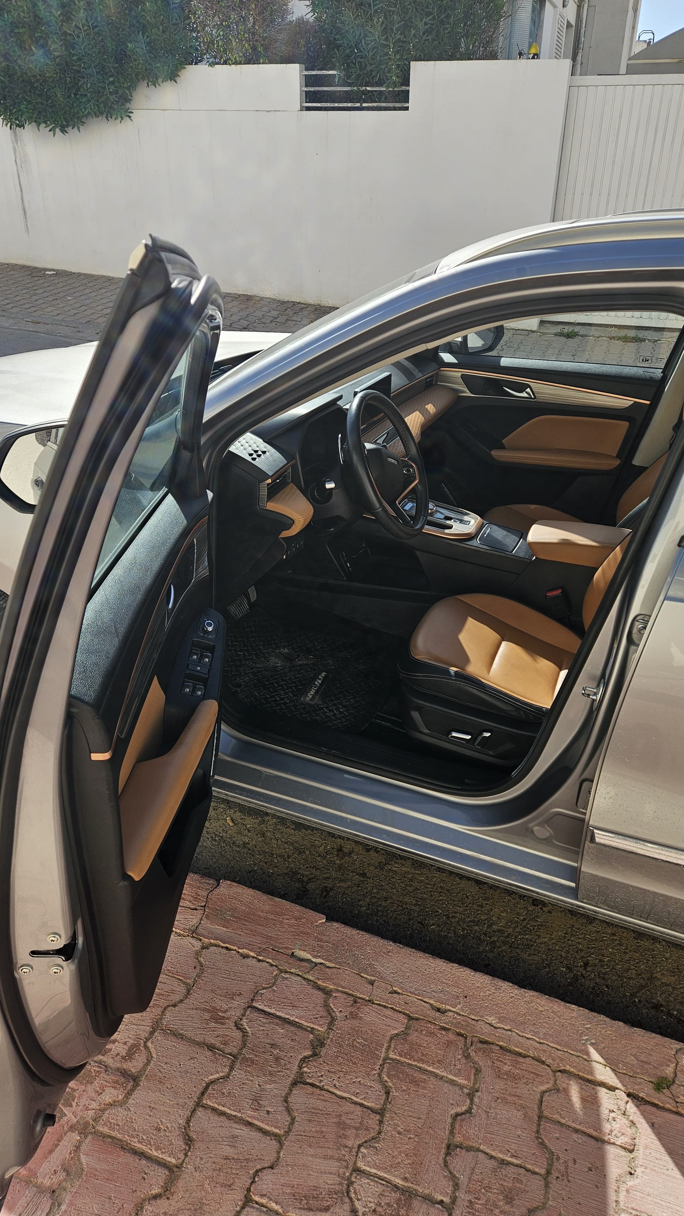 Ariana Ville&nbsp;Ariana&nbsp;Great Wall&nbsp;Autre Mod�le&nbsp;Haval jolion suv moderne et confortable