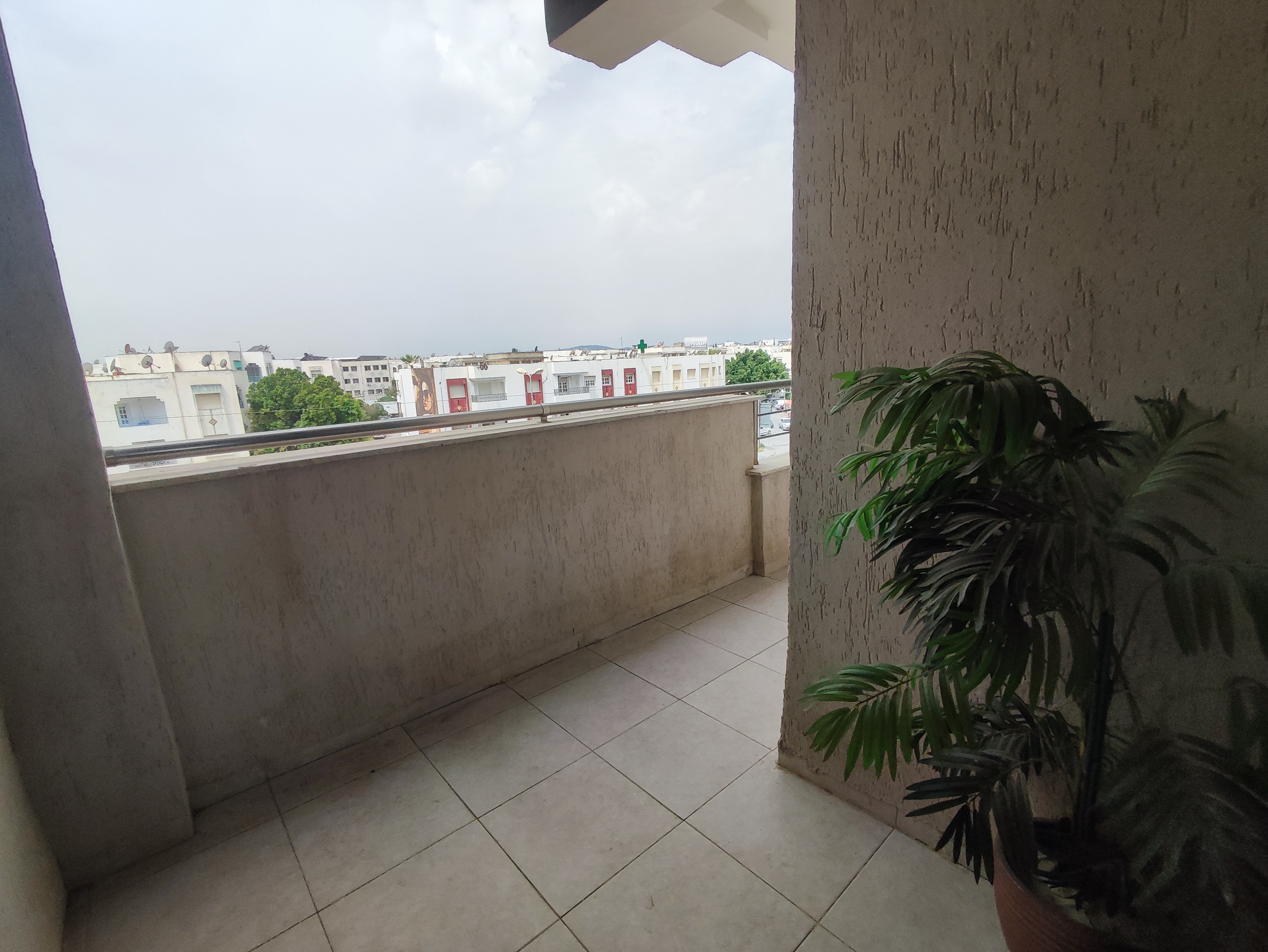 El Kram&nbsp;Le Kram&nbsp;Location&nbsp;Appart. 2 pi�ces&nbsp;S1 meubl� � jardin de l'aouina