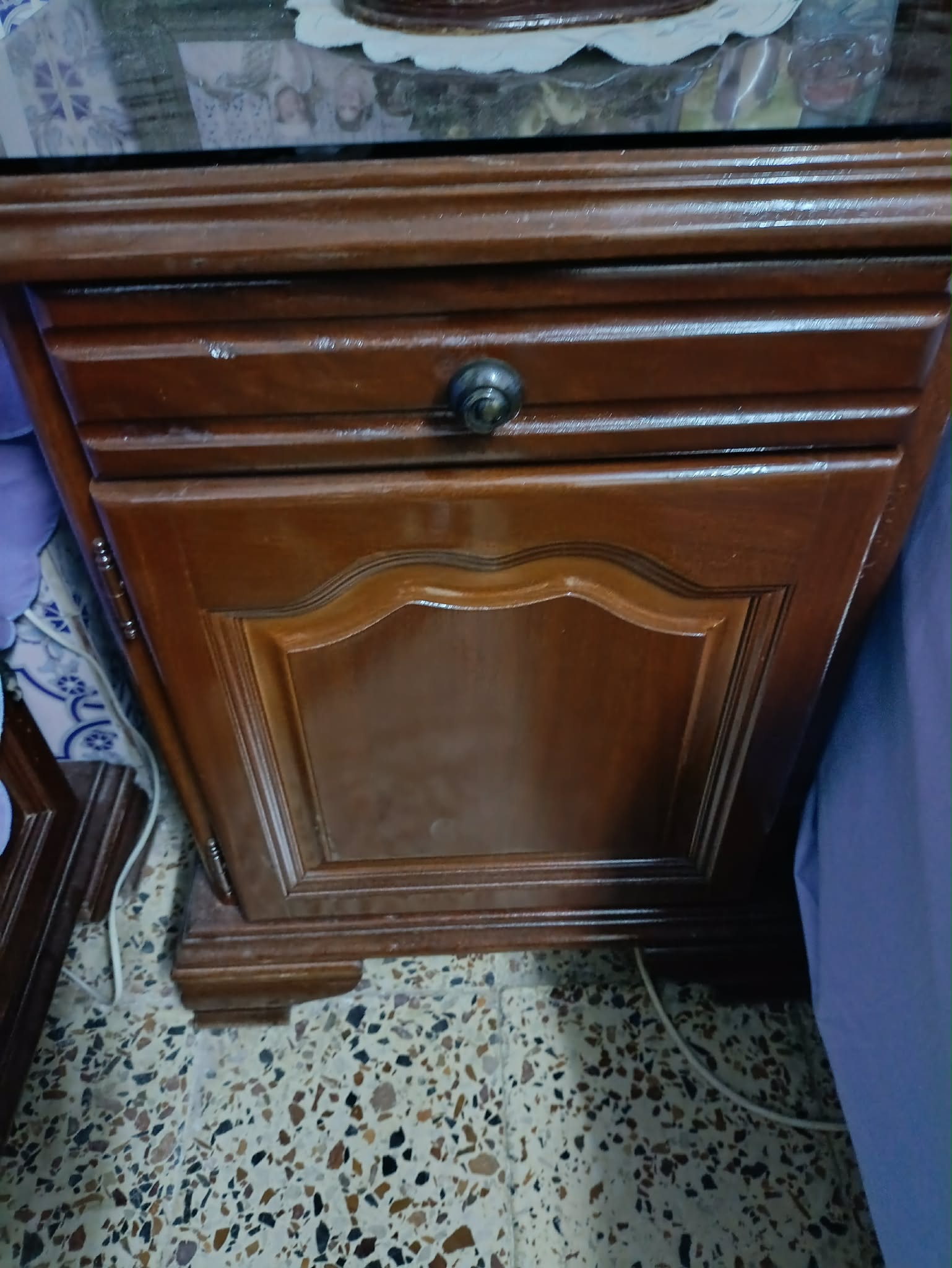 La Marsa&nbsp;Cite El Khalil&nbsp;Chambres � coucher&nbsp;Chambres � coucher&nbsp;Chambre � coucher en bois d'acajou