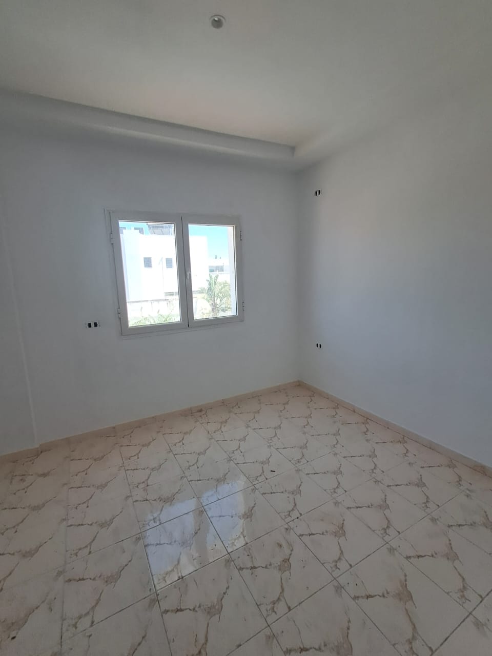La Soukra&nbsp;La Soukra&nbsp;Location&nbsp;Appart. 1 pi�ce&nbsp;S plus 1 a soukra