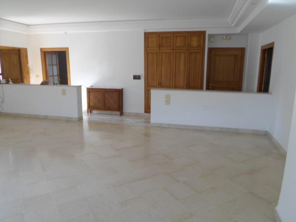 Ain Zaghouan&nbsp;Ain Zaghouan&nbsp;Location&nbsp;Appart. 3 pi�ces&nbsp;S3 spacieux � jardins el aouina