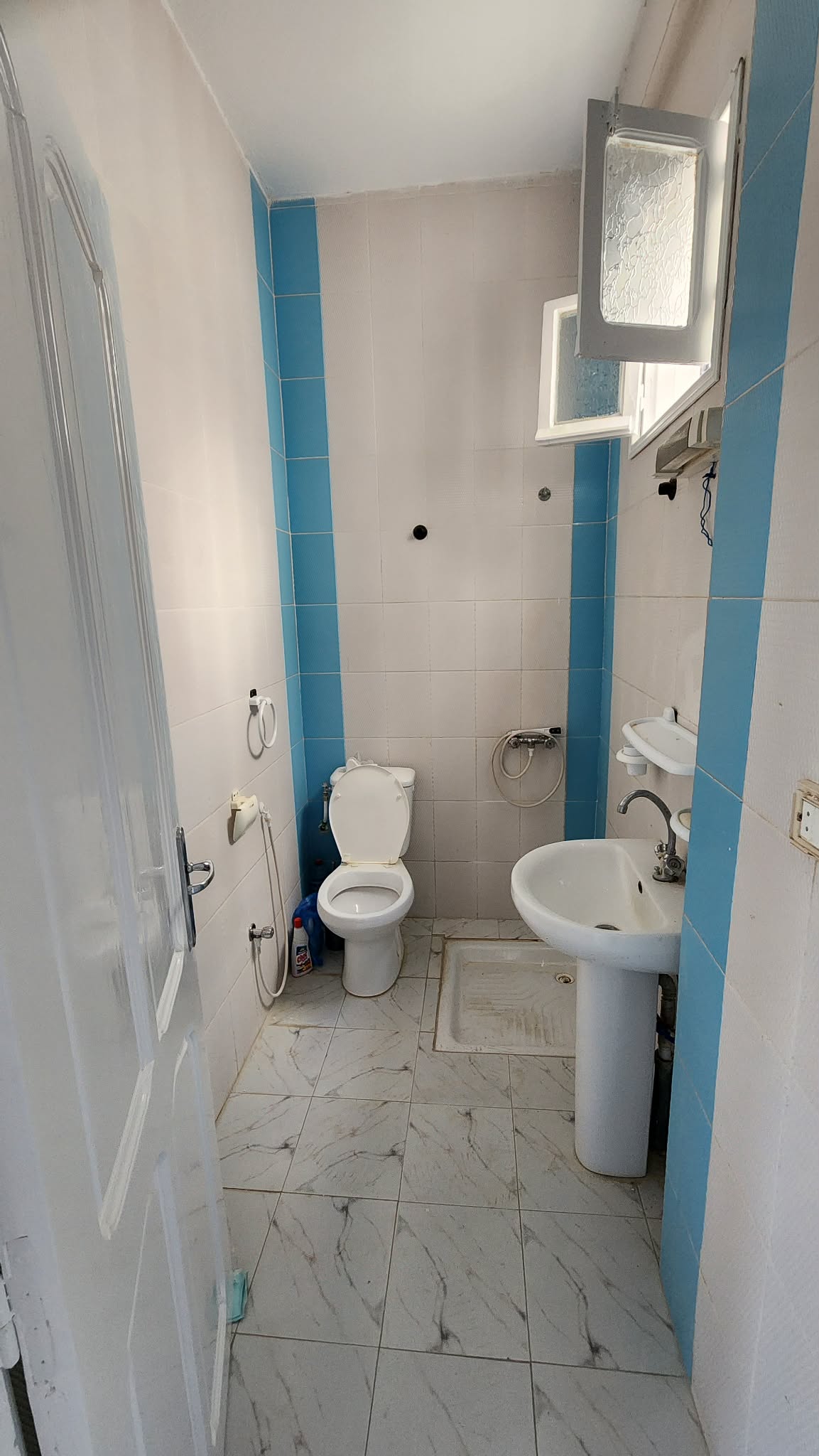 Ain Zaghouan&nbsp;Ain Zaghouan&nbsp;Location&nbsp;Appart. 2 pi�ces&nbsp;S2 rdc de villa jardins l'aouina
