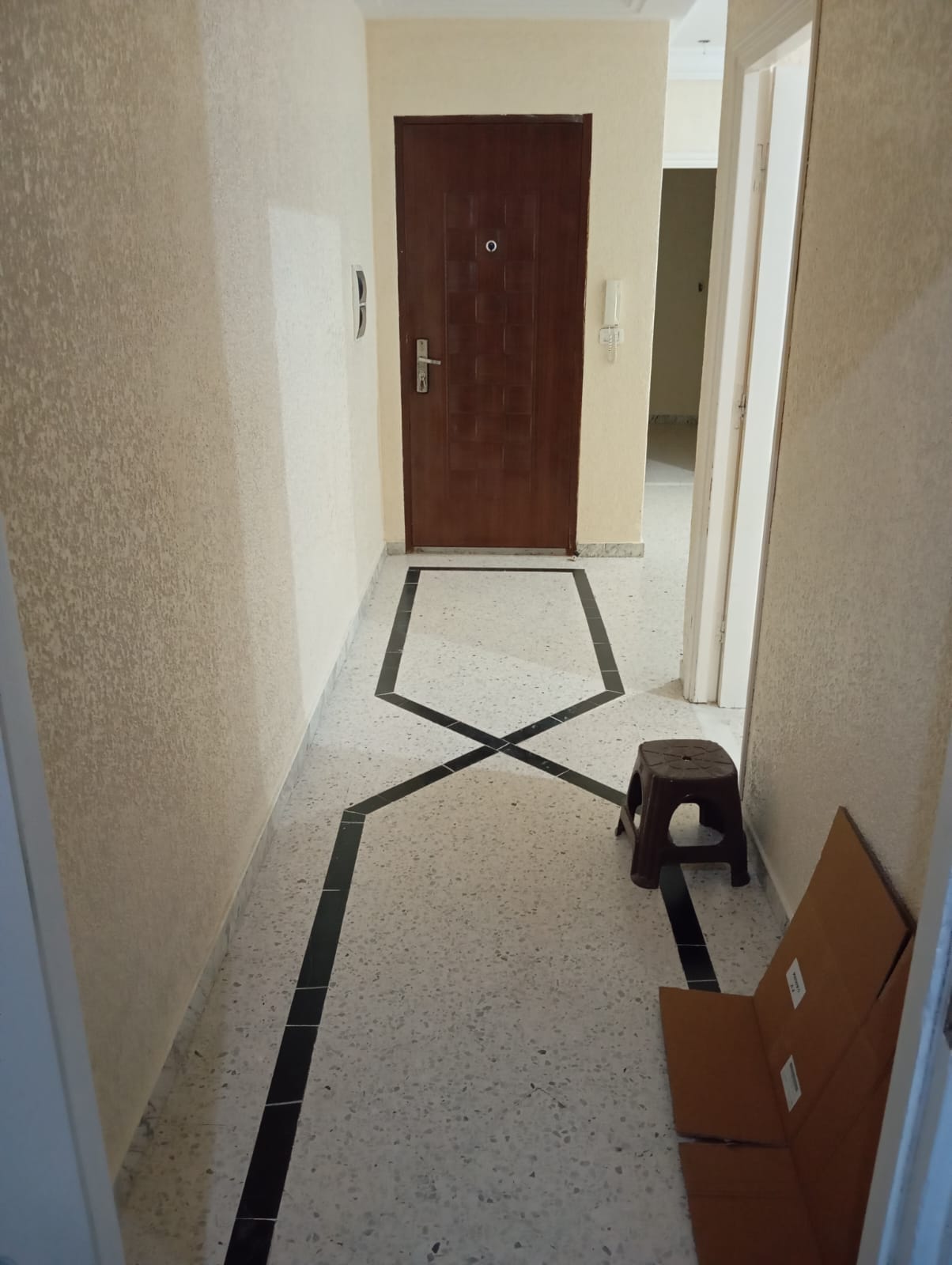 Cite El Khadra&nbsp;Cite Oplympique&nbsp;Location&nbsp;Appart. 3 pi�ces&nbsp;S plus 2 a la cit� olympique wb4477