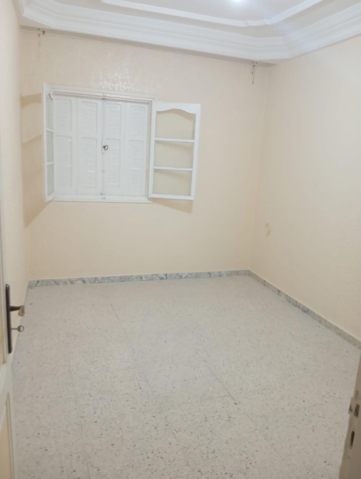 Cite El Khadra&nbsp;Cite Oplympique&nbsp;Location&nbsp;Appart. 3 pi�ces&nbsp;S plus 2 a la cit� olympique wb4477
